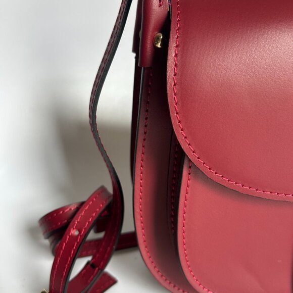 Red Leather crossbody Saddle Bag w/tassel - Picture 8 of 8